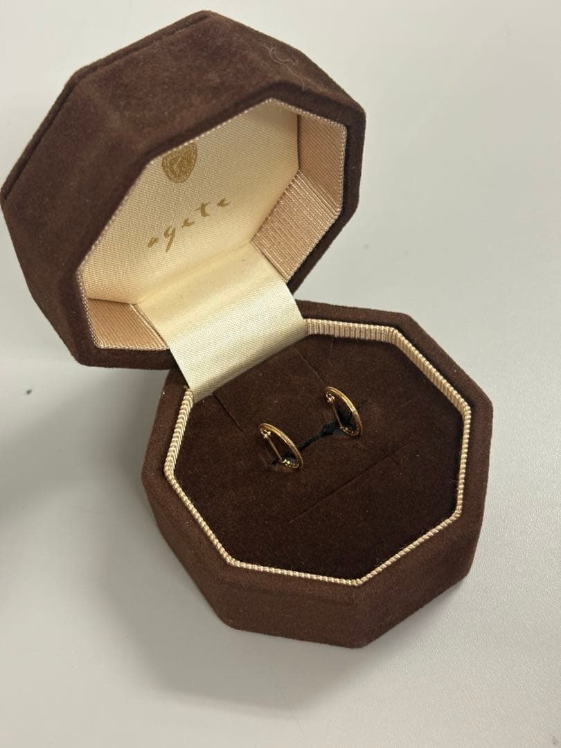 新品未使用　agete アガット K10フープピアス　ゴールド　証明書付き