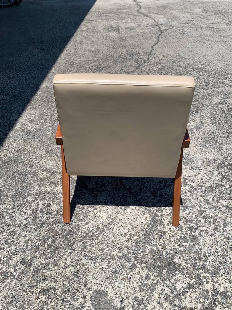 一人掛けソファ　アームチェア　ベージュ　ファブリックチェア 椅子(滋賀県内のみ)