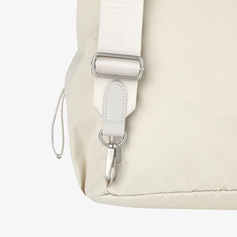 公式完売❗️韓国限定✨ ノースフェイス ボニーパック M クリーム 当日発送◎