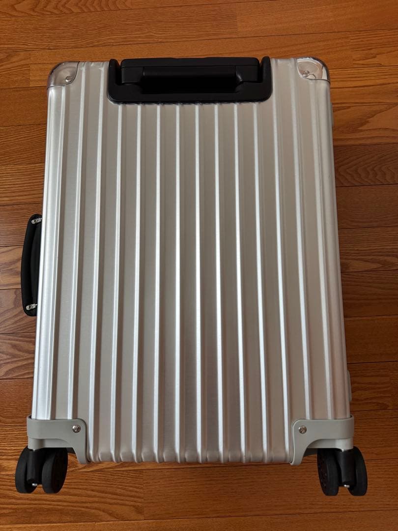 【美品】RIMOWA リモワ クラシックキャビン36L シルバー キャリーバッグ