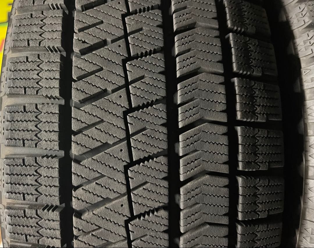 ブリヂストン　 ブリザック　VRX2 225/45R19 4本セット　手渡し可
