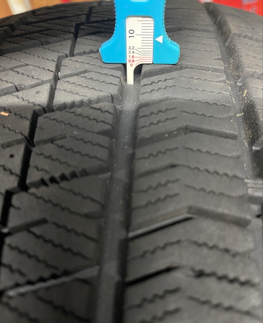 ブリヂストン　 ブリザック　VRX2 225/45R19 4本セット　手渡し可