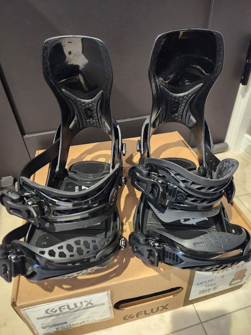 FLUX CV-LTD ビンディング S