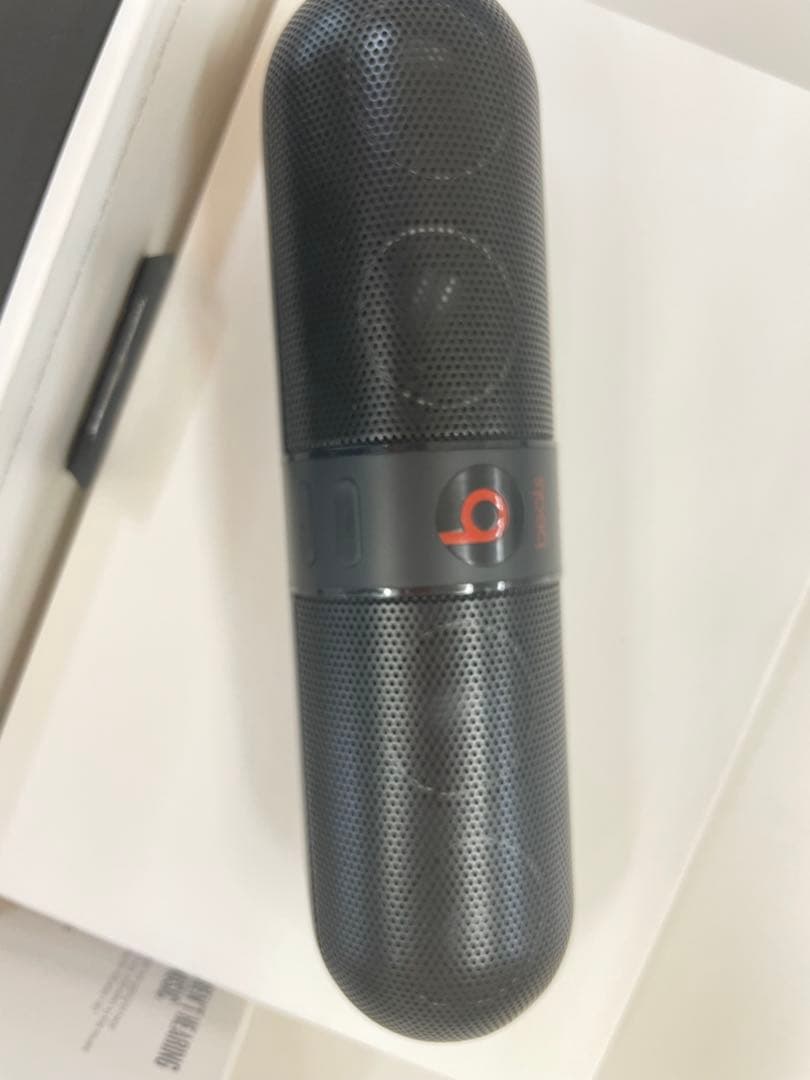 beats pills スピーカー と専用スタンド