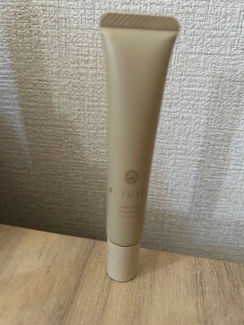 ファチュイテ　ディファイニングアイセラム　人気