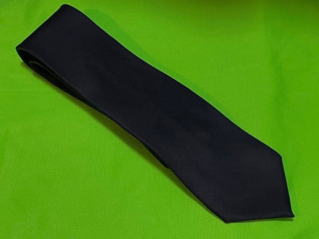 Drake's×BEAMS f ネイビー ソリッドタイ 50オンス