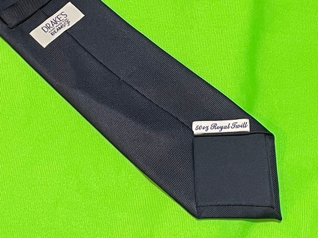 Drake's×BEAMS f ネイビー ソリッドタイ 50オンス