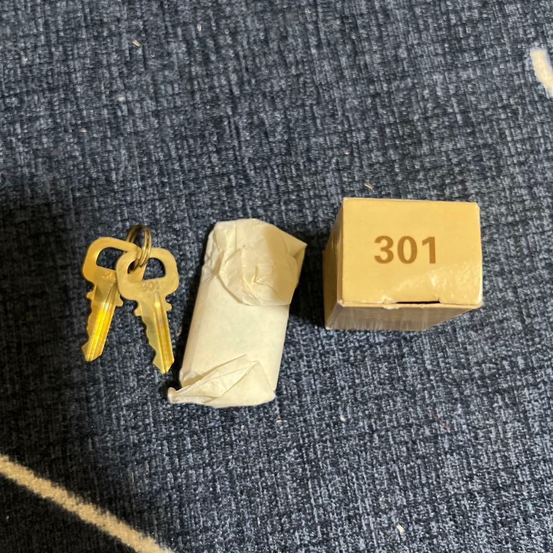 ルイビトン　南京錠