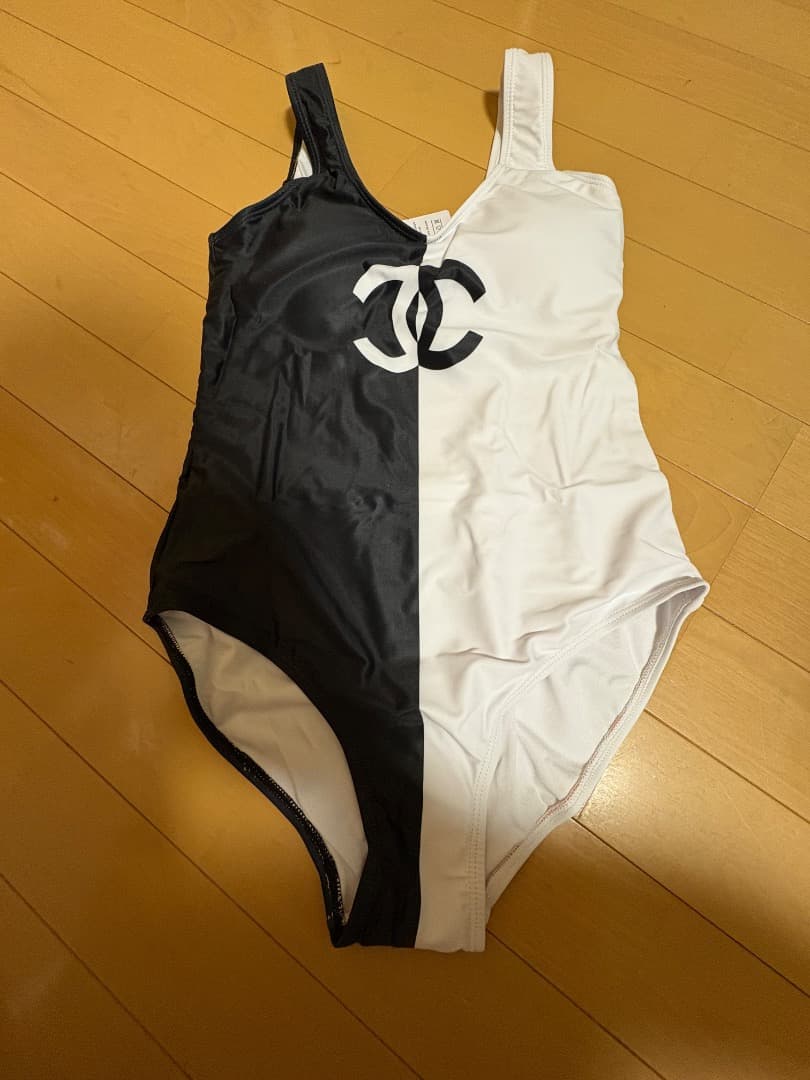 CCロゴ CHANEL ワンピース水着 ブラック/ホワイト