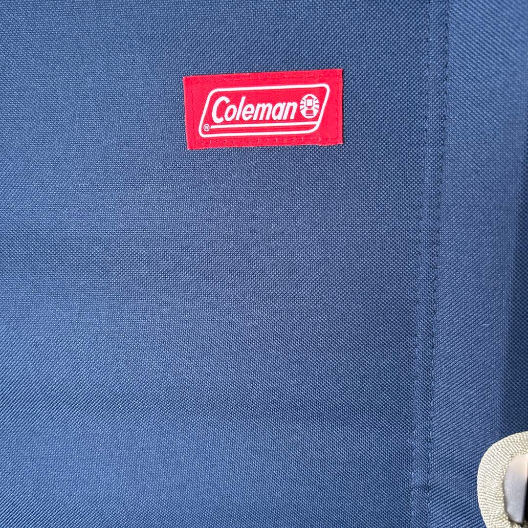 Colemanアウトドアチェア グレーとネイビー二脚セット　キャンプ　海川プール