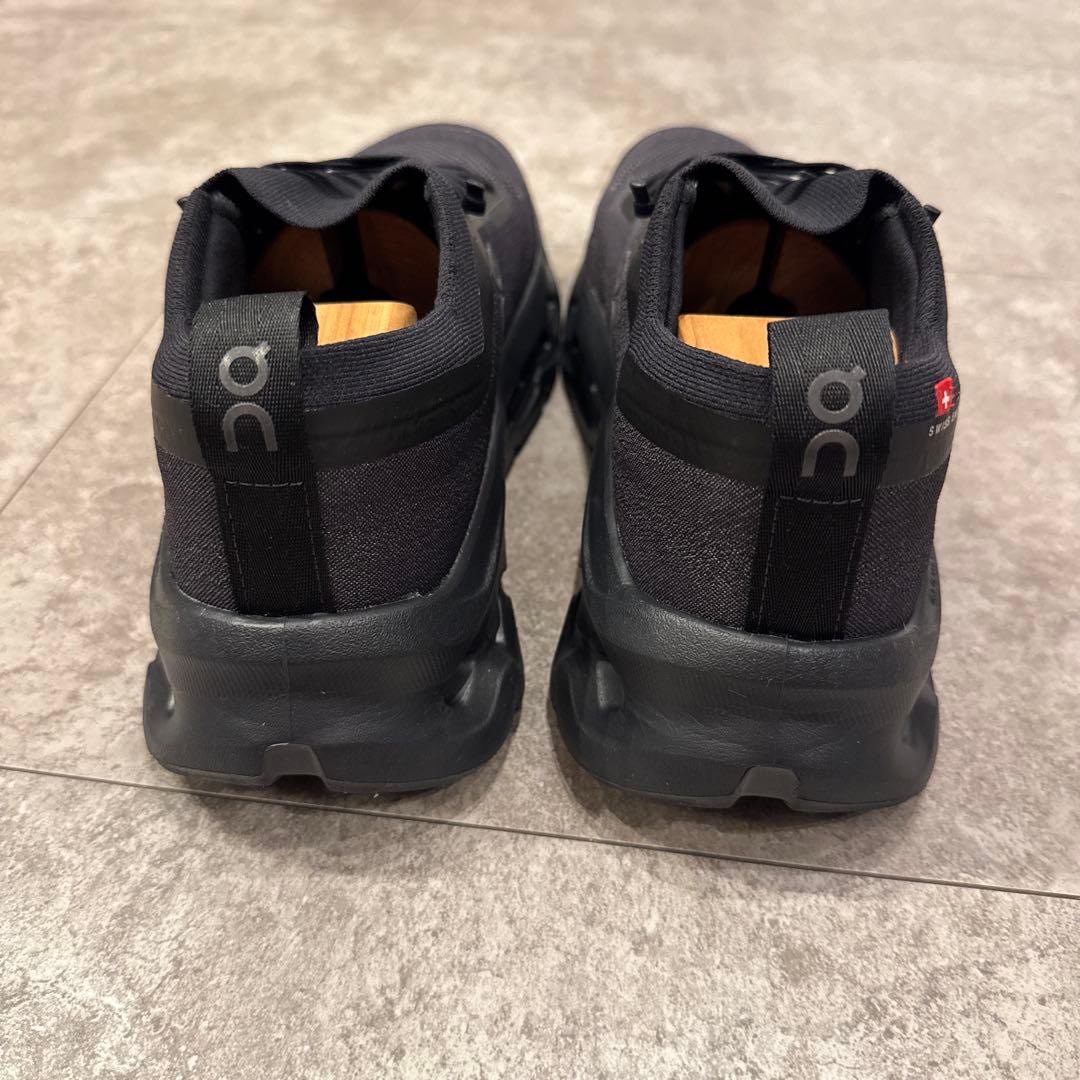on cloudtilt ブラック 26 試着のみ 美品