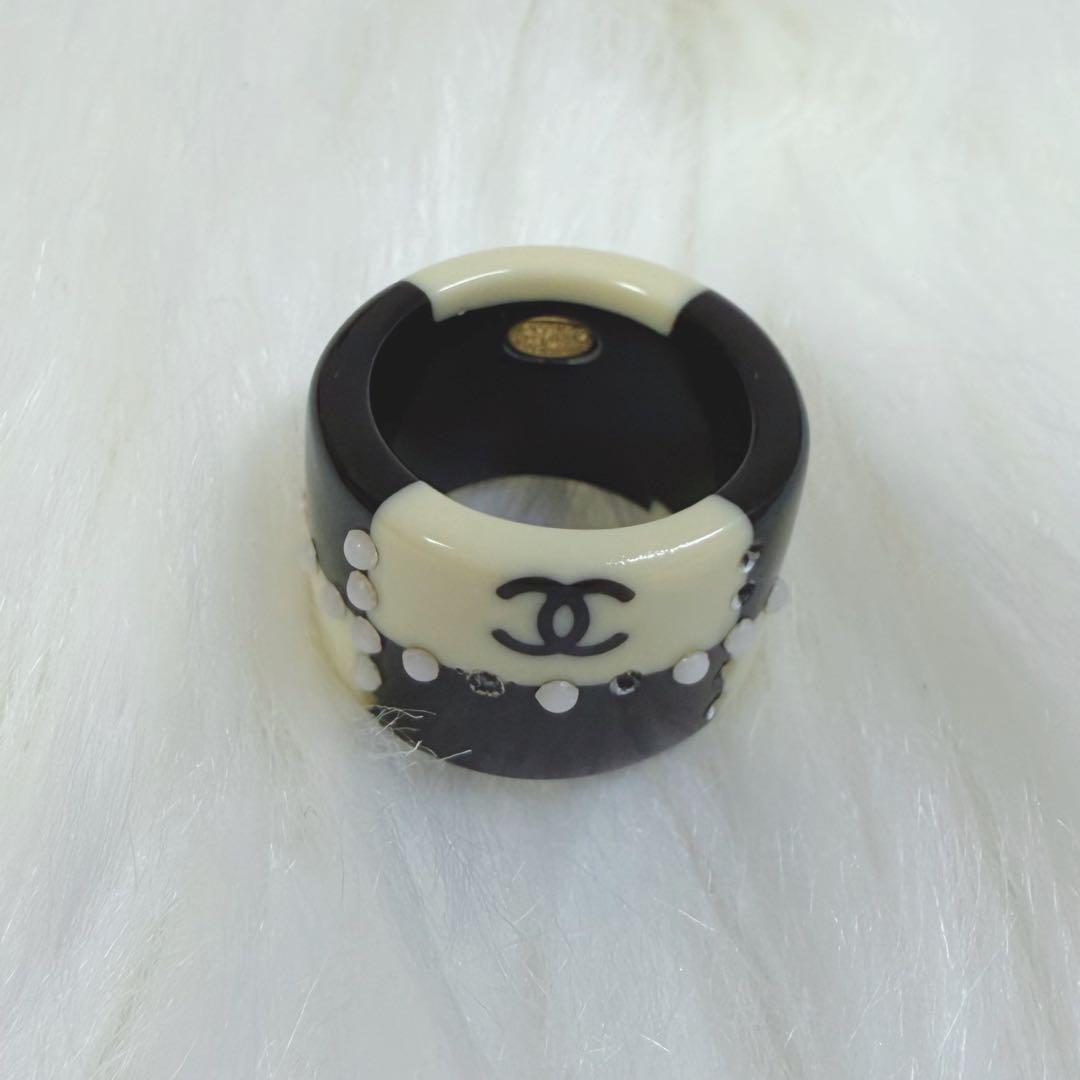 a*️様 Chanel シャネルリング 黒とアイボリー リング 指輪