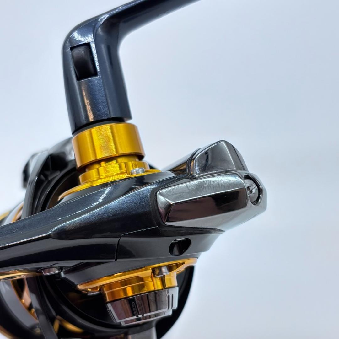 未使用 DAIWA 15トーナメントISO 2500SH-LBD 055466