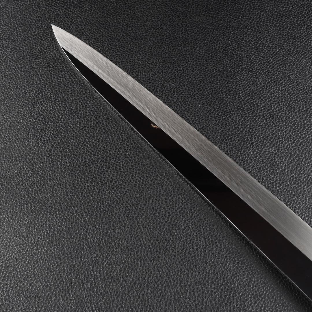 11048柳刃包丁 9寸 高光沢度鏡面仕上げ 刃は究極の切れ味 黒檀黒水牛八角柄