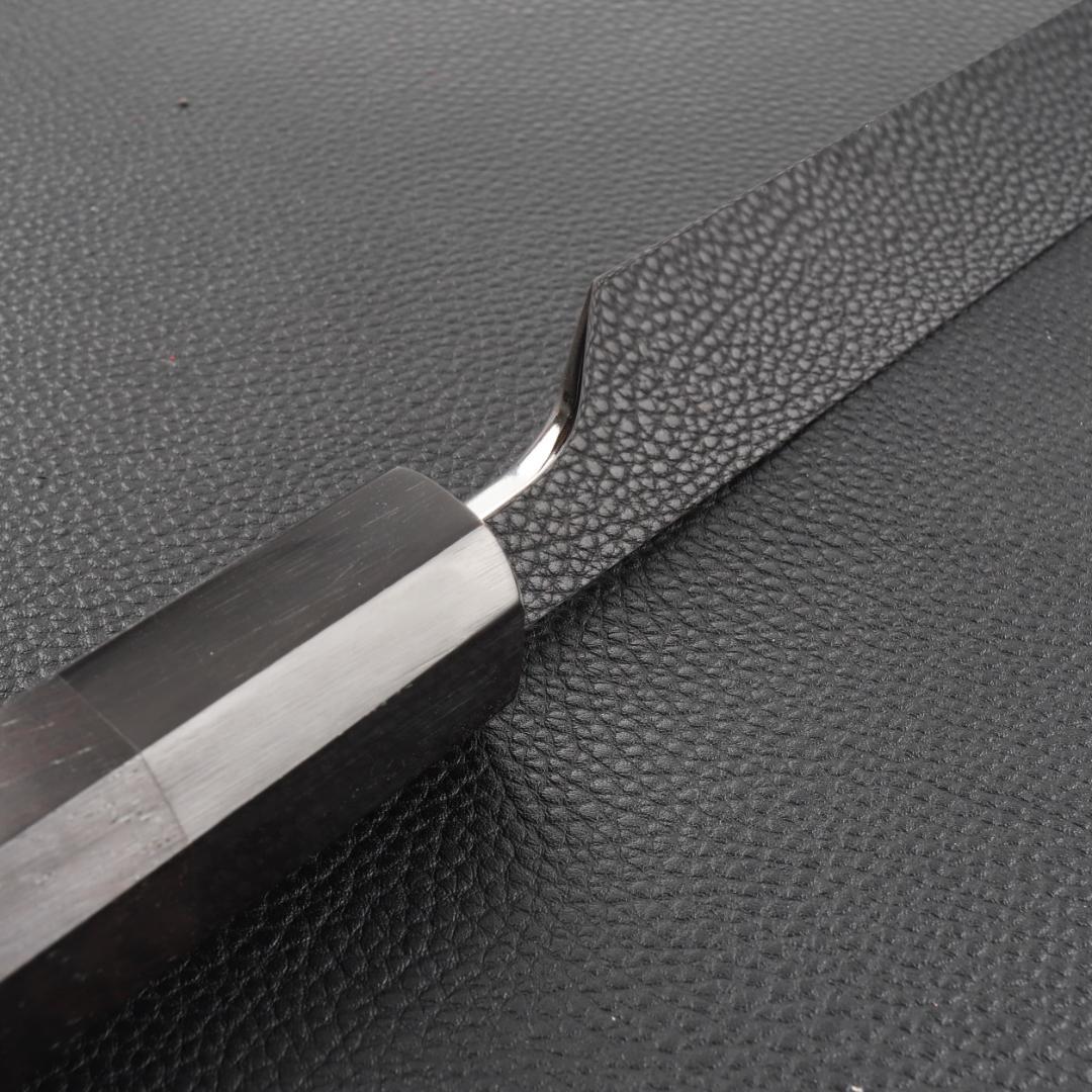 11048柳刃包丁 9寸 高光沢度鏡面仕上げ 刃は究極の切れ味 黒檀黒水牛八角柄