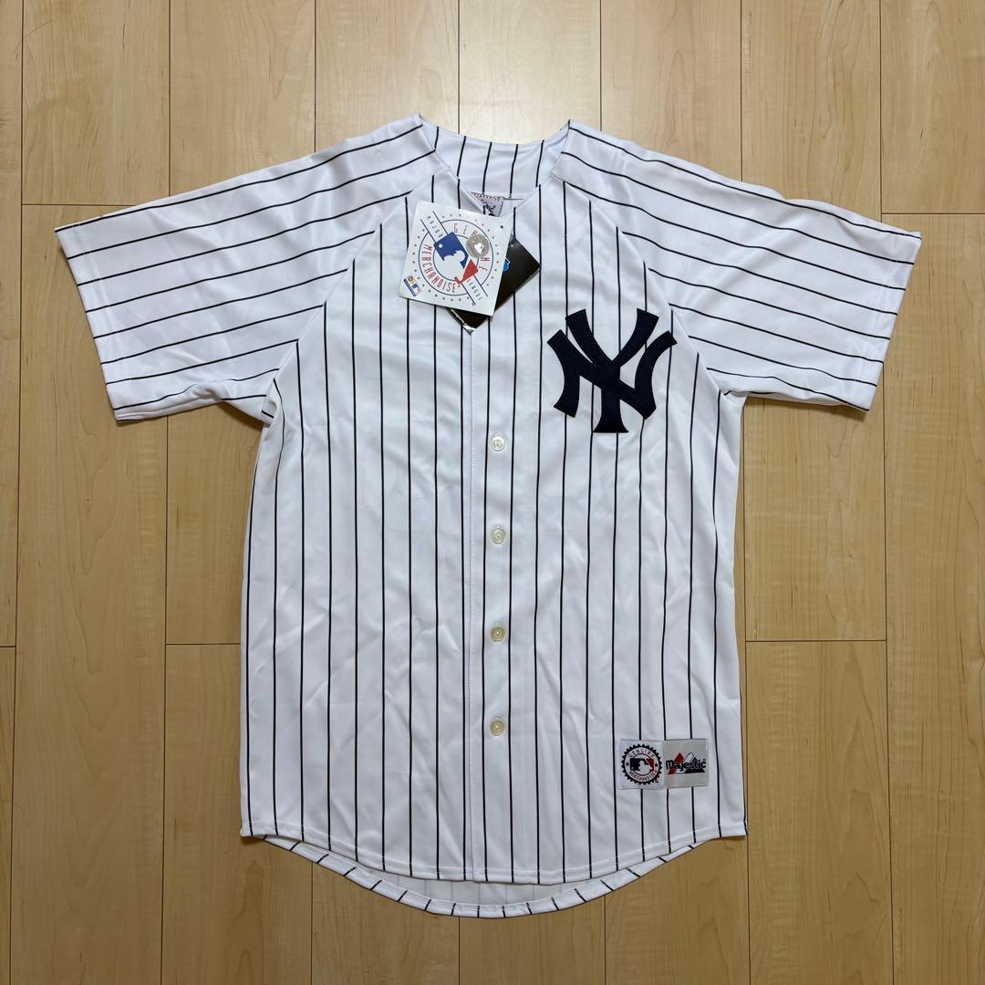 【新品・アメリカ購入】MLB× majesticヤンキース ユニフォーム
