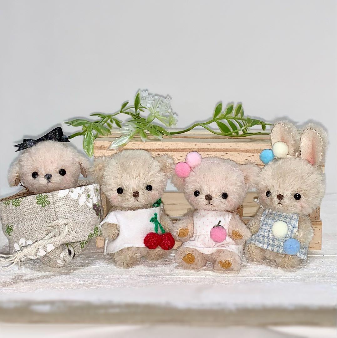 テディベア ペールピンク 小さなくま 可愛いくま ドット柄ワンピ ボンボン付き