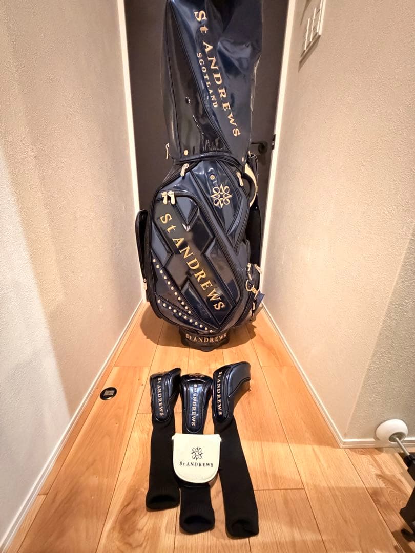 セントアンドリュース キャディバッグ 美品 ネームプレート有 ヘッドカバー4点付