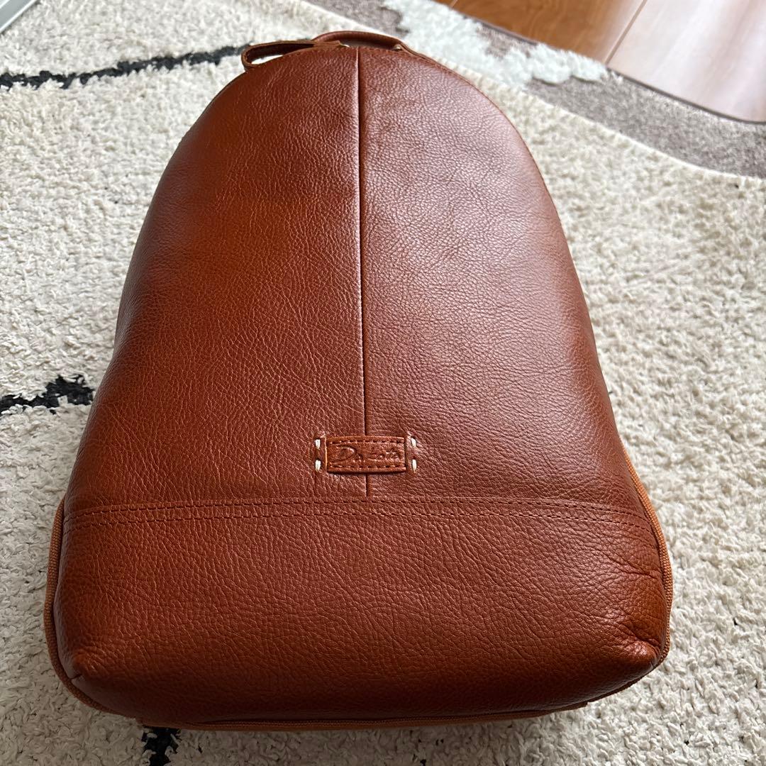 ダコタ　レザー リュック
