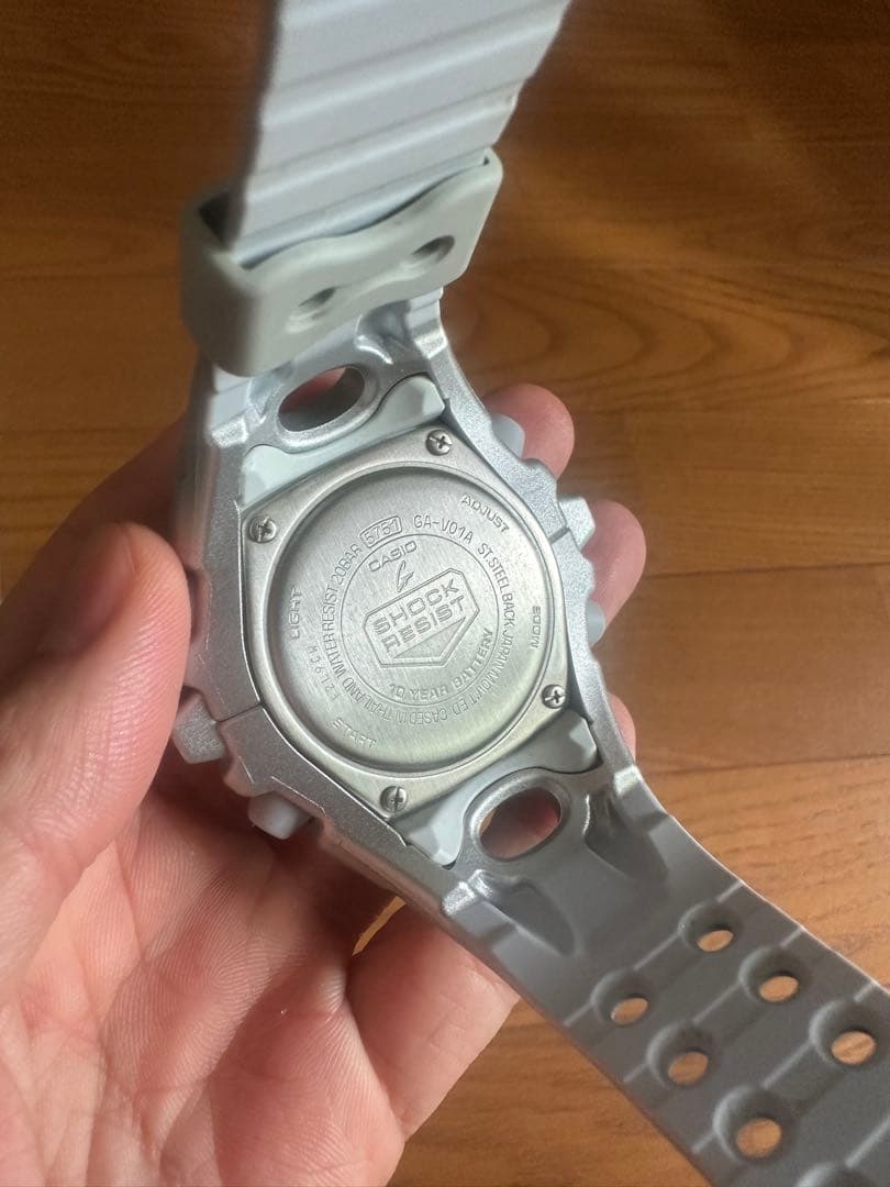 G-SHOCK GA-V01Ａ-8AJF シルバー CASIO 腕時計
