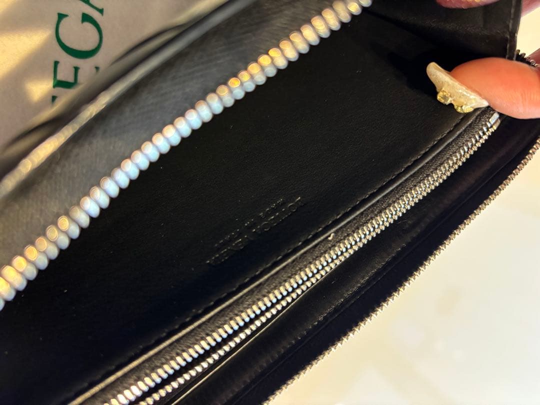 ボッテガヴェネタ 長財布 イントレチャート ブラック