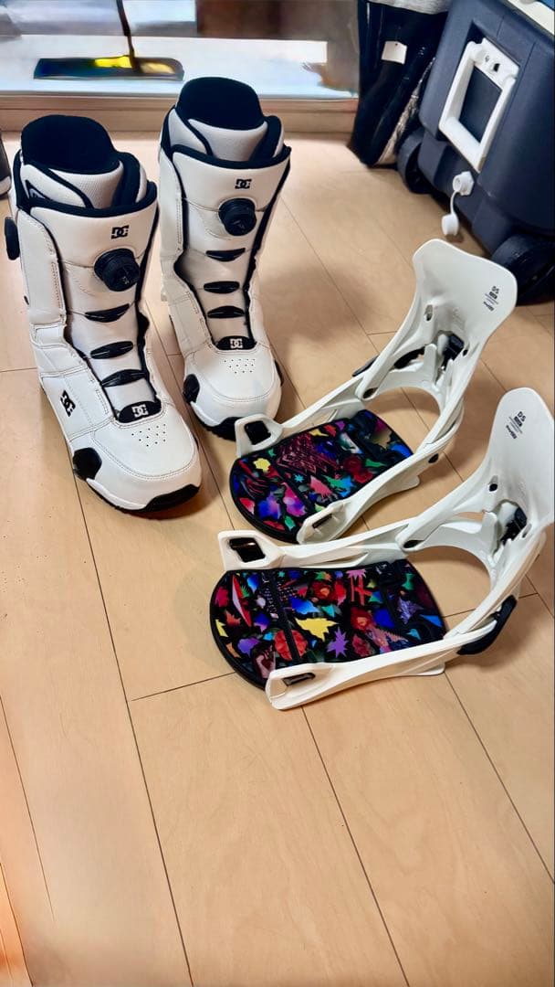 24-25 DC ブーツ 26.5cm と FLUX STEP ONセット