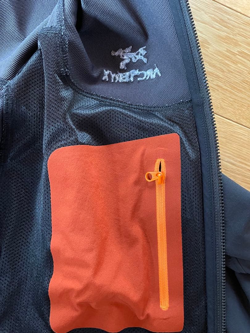 【美品】アークテリクス　ガンマLT ブラック　Sサイズ