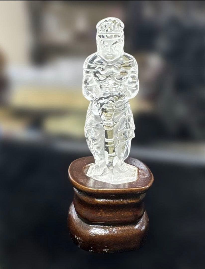 【高品質】不動明王 水晶彫刻 置物 台座付き