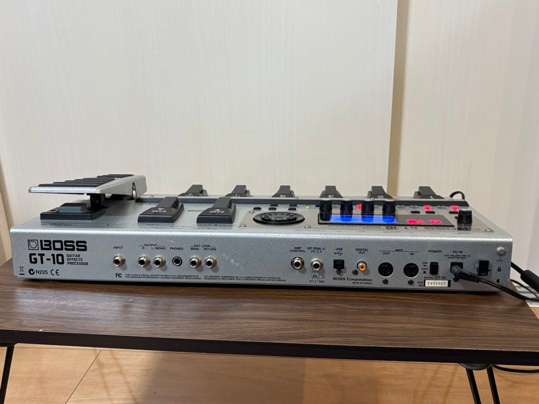 BOSS GT-10 ギターエフェクター