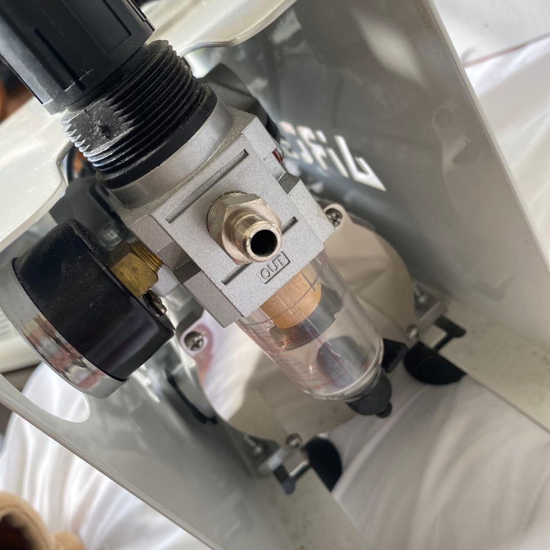 コンプレッサー　APC-018