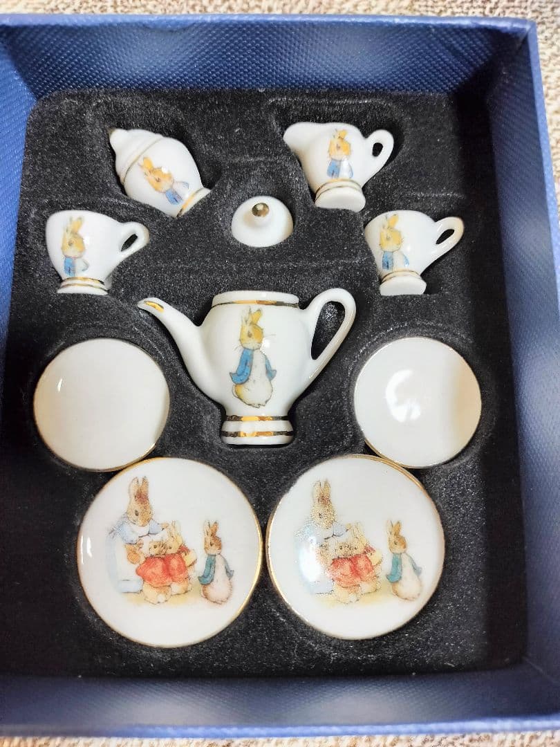【新品未使用】Mini Porzellan Set ピーターラビット ティーセッ