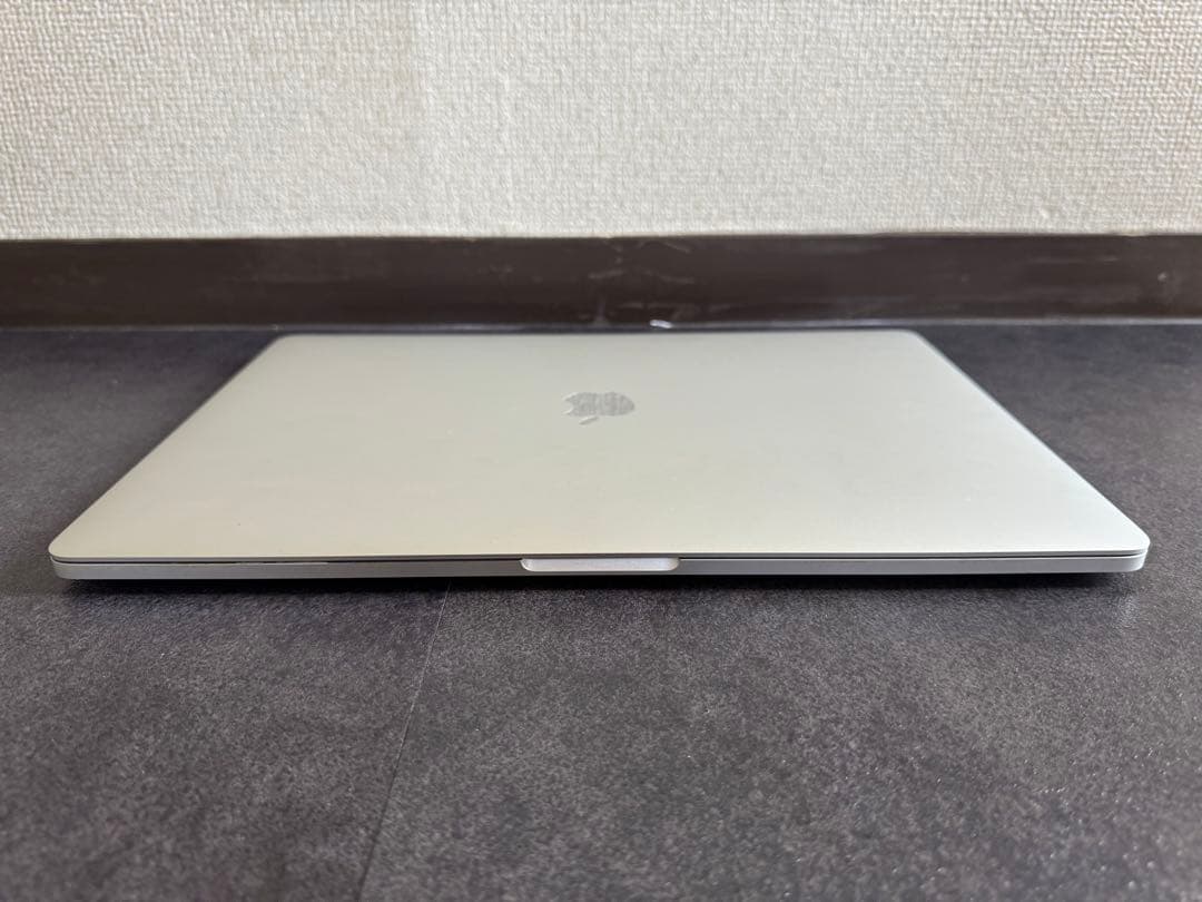 MacBook Pro 2017 15インチ 16GB 512GB So*