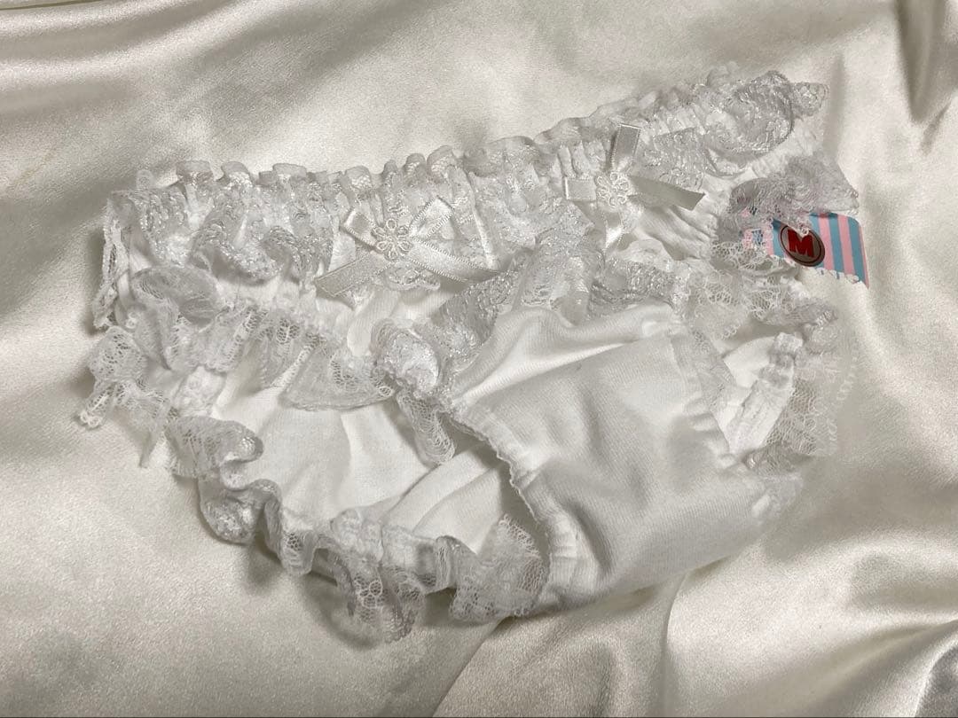 【ルークス】フリル2段のプリティースキャンティ