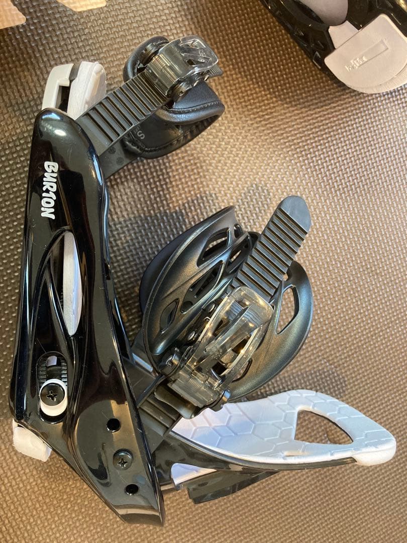 BURTON バインディング　SMALLS Lサイズ（キッズのLサイズ）バートン