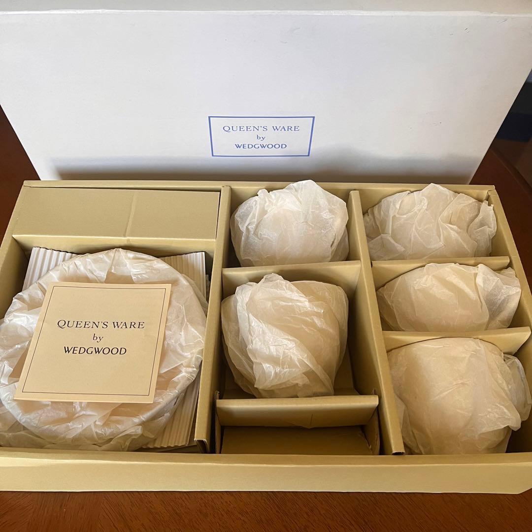 【黒壺美品】ウェッジウッド★クイーンズプレーン★花リムC/S 5客