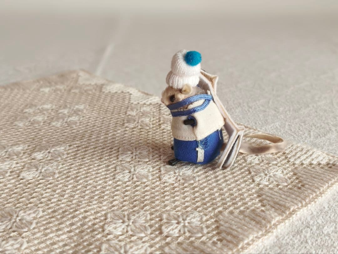 * vintage figure ❀ふんわり可愛い スキー選手の ネズミくん