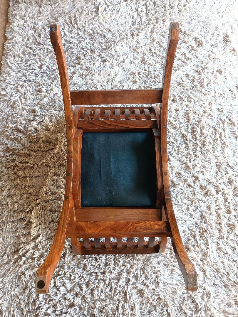 曲線が美しい優雅なクラブチェア オットマン