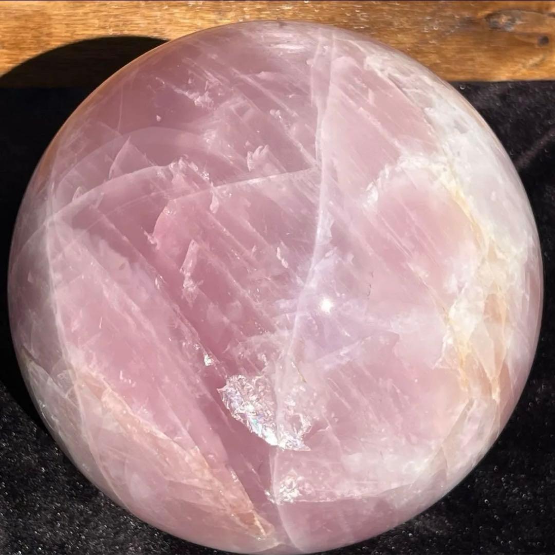 ☆超極大 ピンクスフィア☆特別出品☆優美☆虹入り ローズクォーツ 丸玉 天然石