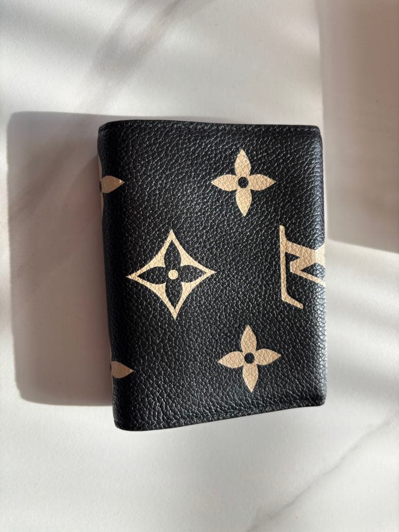 ルイヴィトン[ポルトフォイユ・ヴィクトリーヌ]