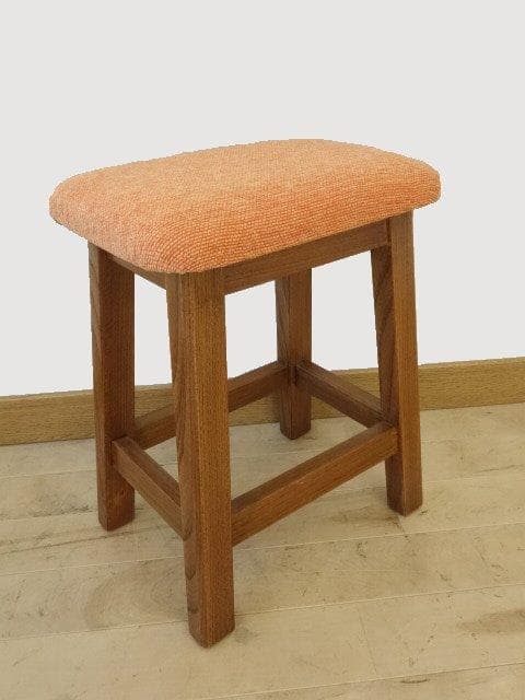 北海道手作り家具　ケヤキ材　スツール　２色選択可能 ＳＨ４４５