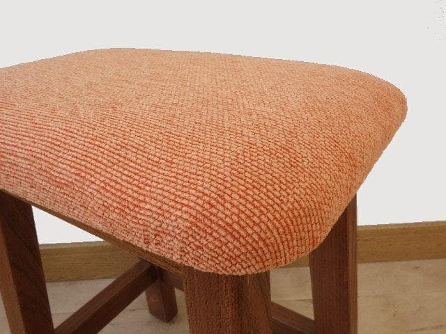 北海道手作り家具　ケヤキ材　スツール　２色選択可能 ＳＨ４４５