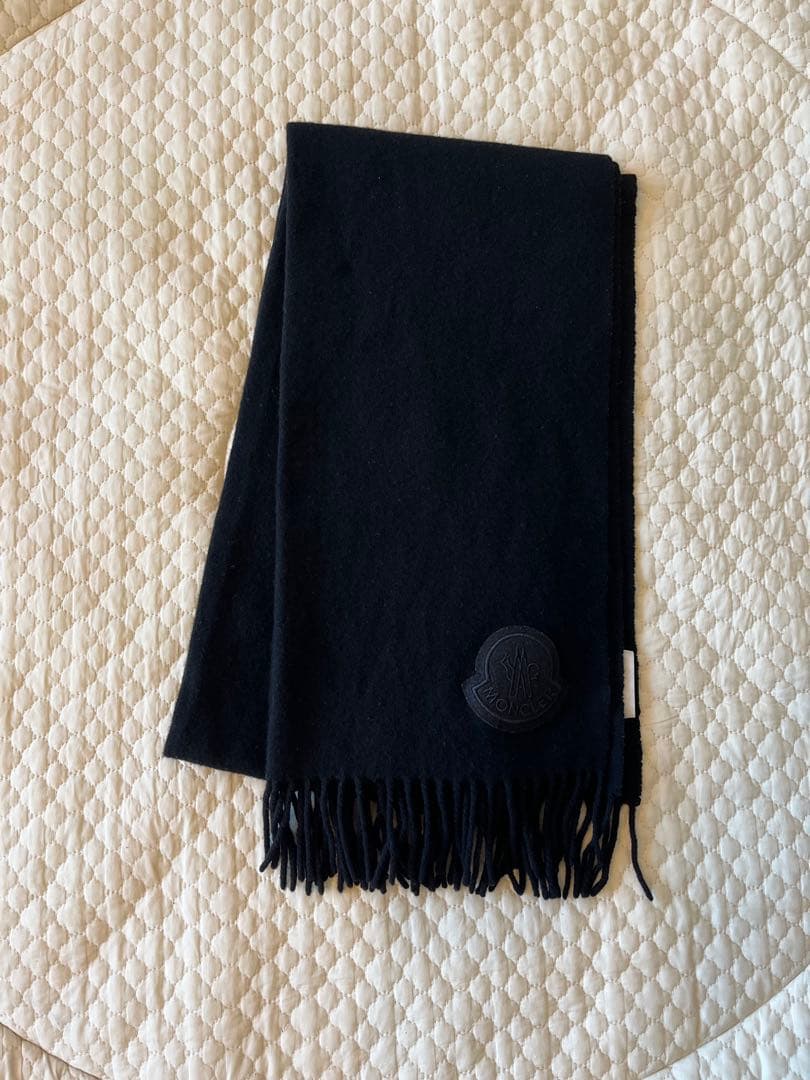 モンクレール　マフラー　ブラック