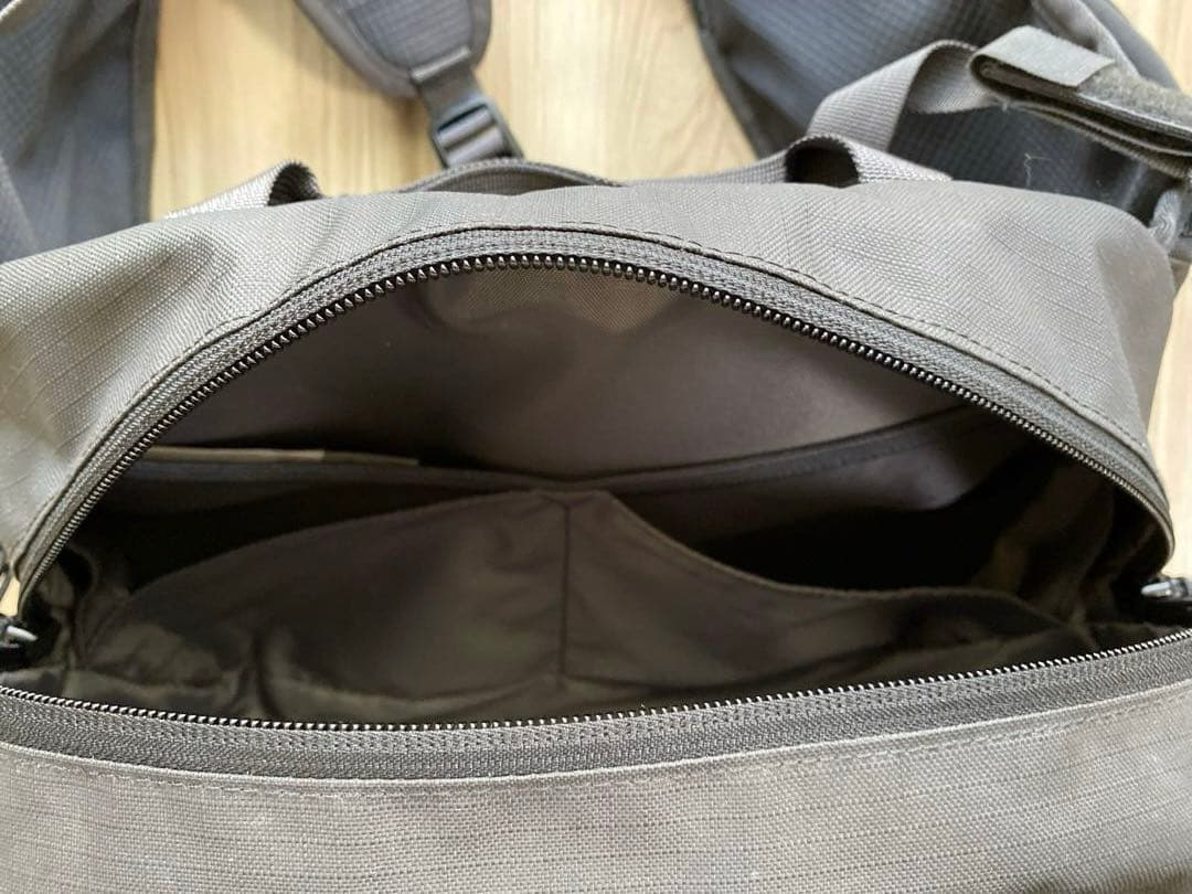 パタゴニア　ステルスヒップパック 11L タグ付き 廃盤色