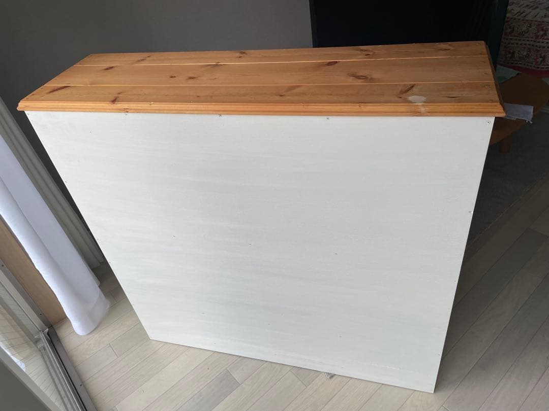 カントリー風シェルフ　アンティークキャビネット　本棚　収納ラック