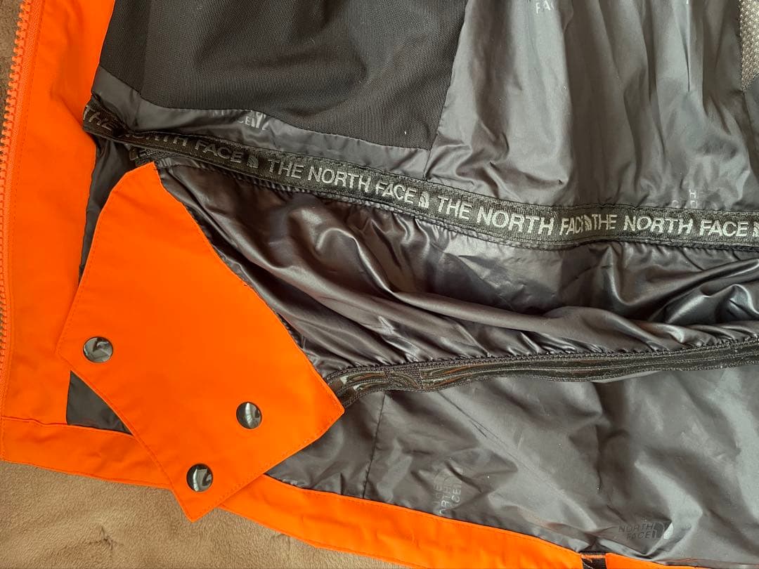 【おたり】THE NORTH FACE ウエア　オレンジ　Lサイズ