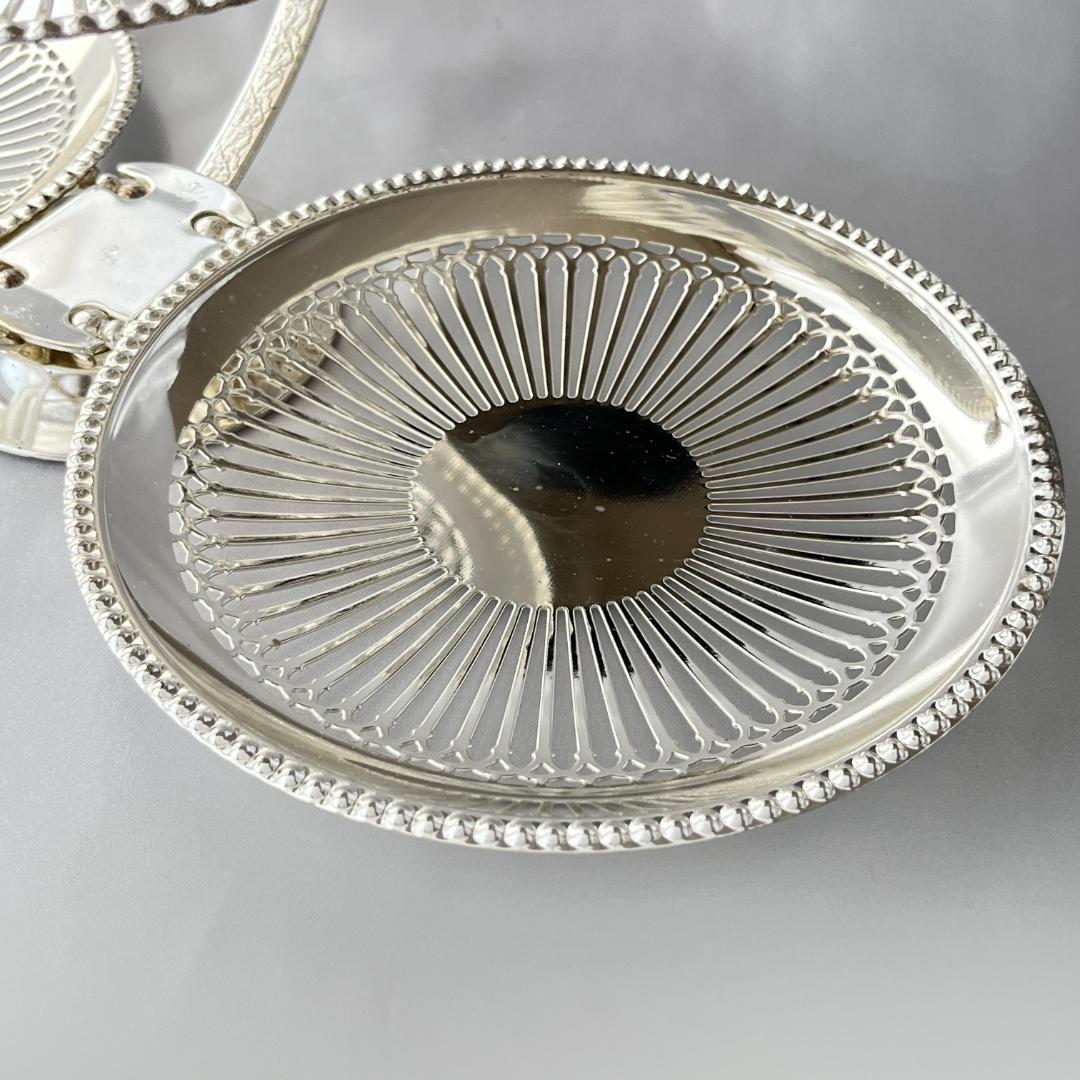 【英国】 パールと透かしのケーキスタンド 【シルバープレート】バタフライ式