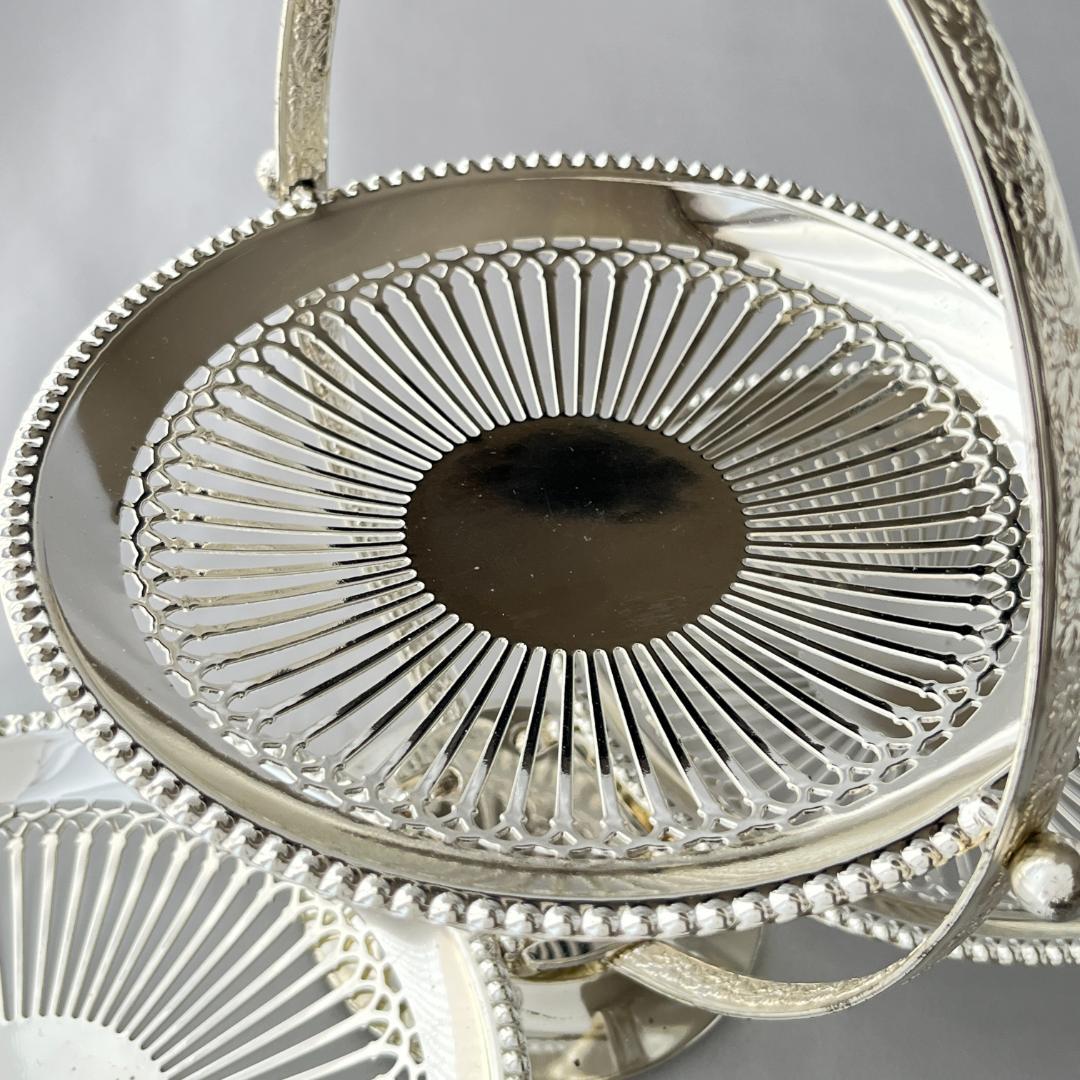 【英国】 パールと透かしのケーキスタンド 【シルバープレート】バタフライ式