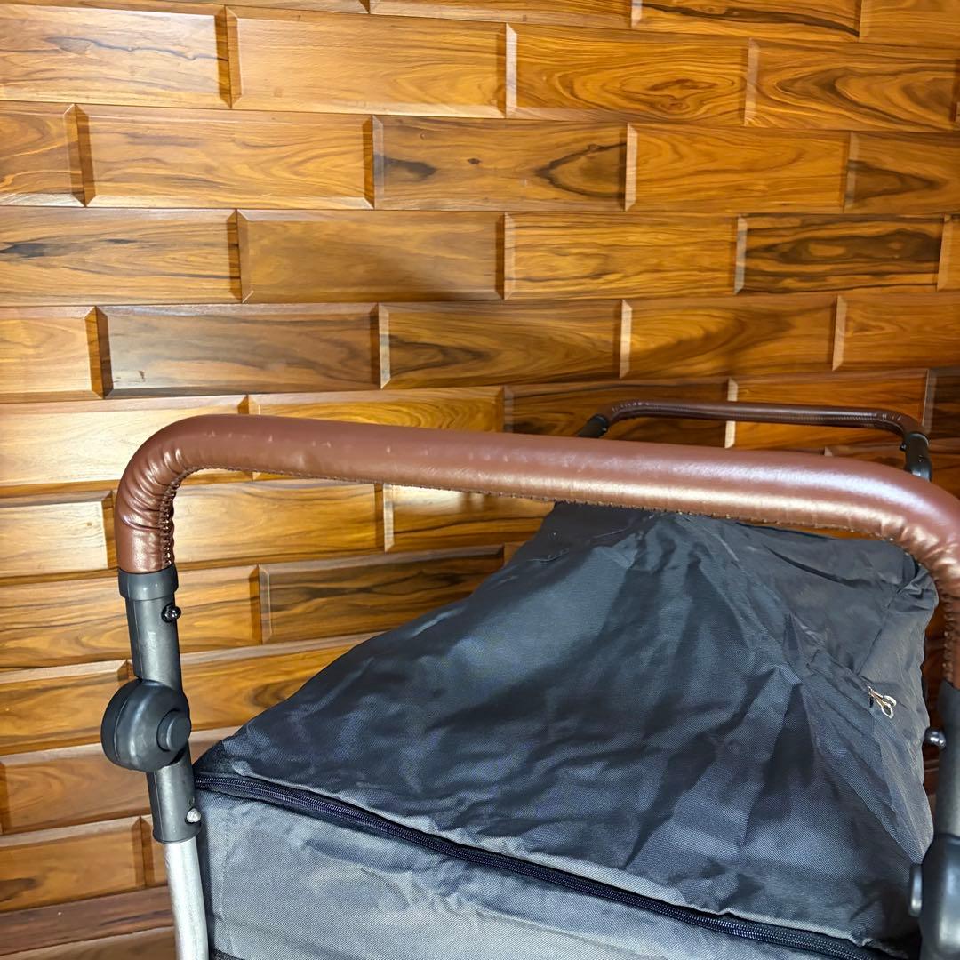 めう　ストローラーワゴン　2人乗り　双子 ベビーカー 超美品 自立