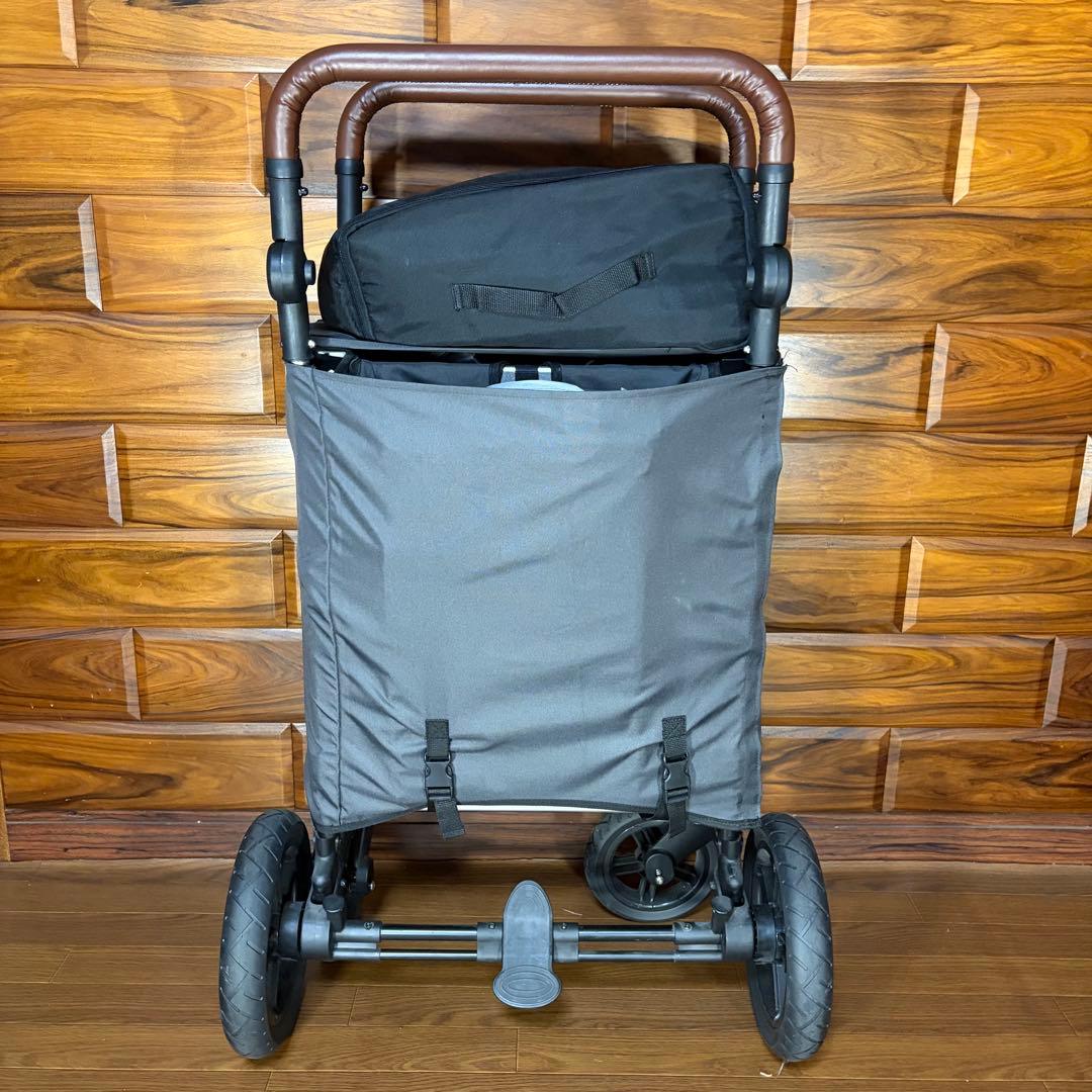 めう　ストローラーワゴン　2人乗り　双子 ベビーカー 超美品 自立