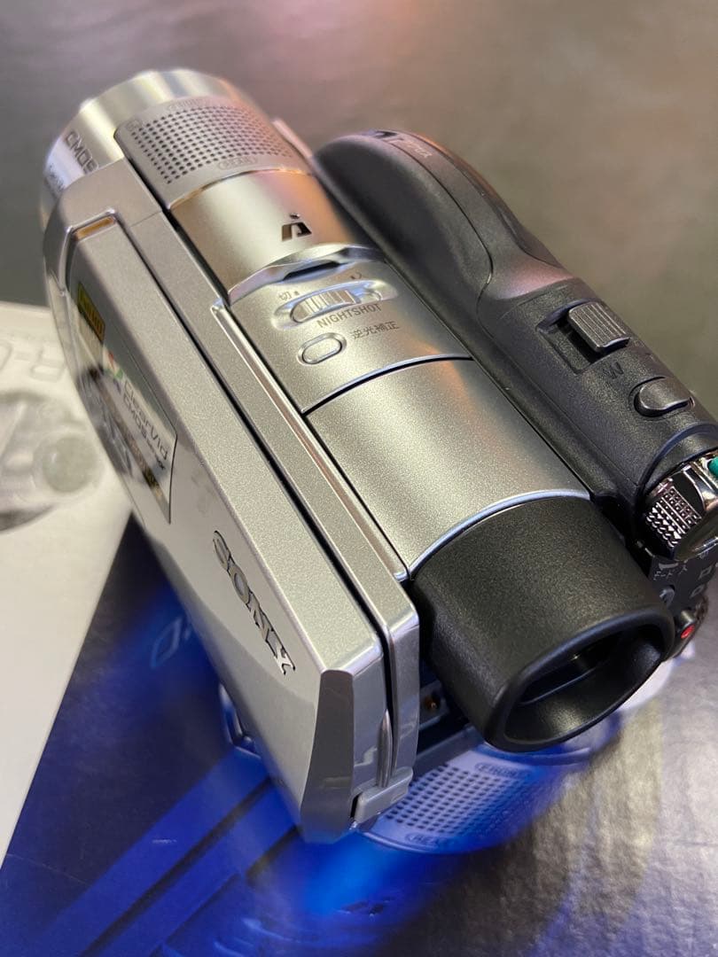 新品　SONY HDR-UX7 ビデオカメラ本体